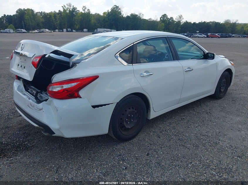 Vin: 1n4al3ap5hn352326, lot: 46647438, nissan altima 2.5 s 20174