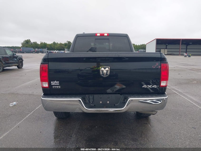 RAM 1500 CLASSIC - zdjęcie 17