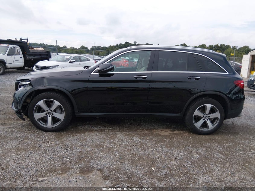 MERCEDES-BENZ GLC 300 - zdjęcie 14