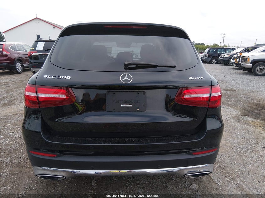 MERCEDES-BENZ GLC 300 - zdjęcie 16