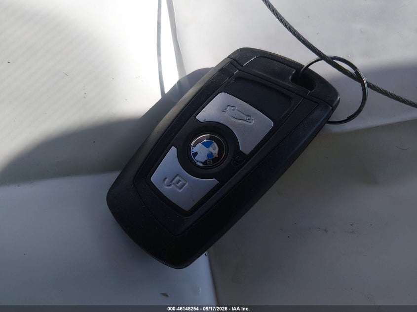 BMW 3 SERIES - zdjęcie 11