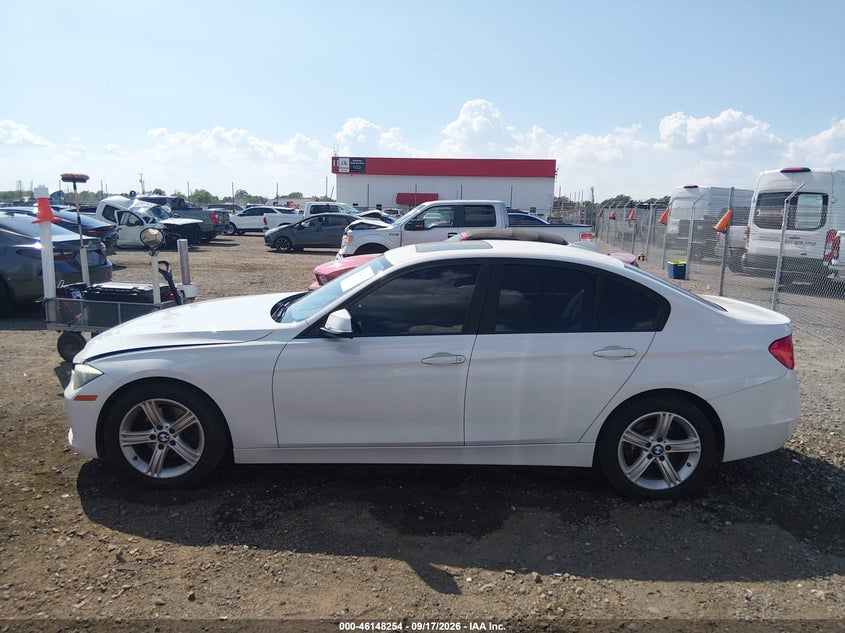 BMW 3 SERIES - zdjęcie 14