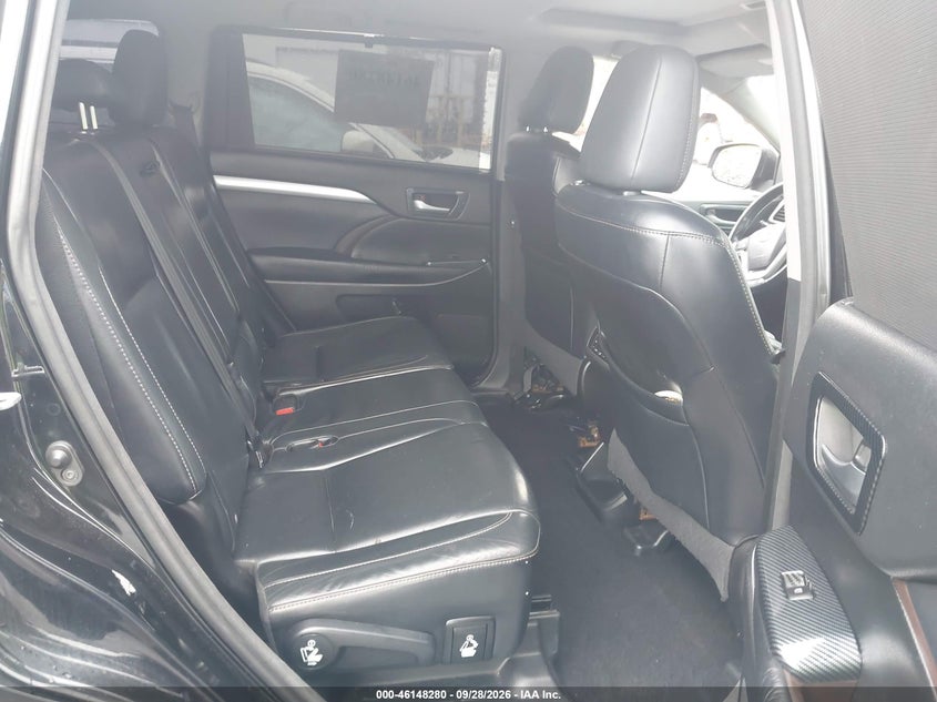 TOYOTA HIGHLANDER - zdjęcie 8