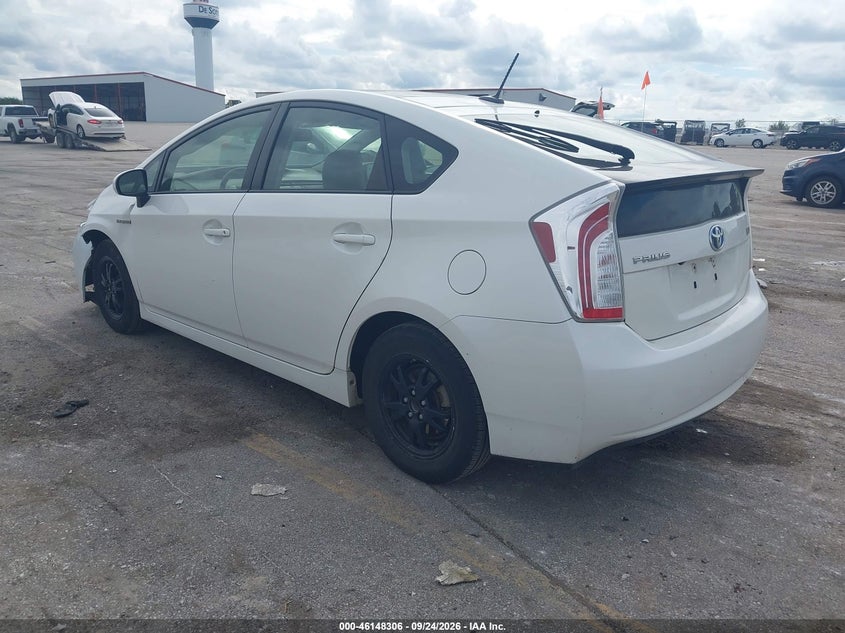 Vin: jtdkn3du2d5599307, lot: 46648063, toyota prius four 20133
