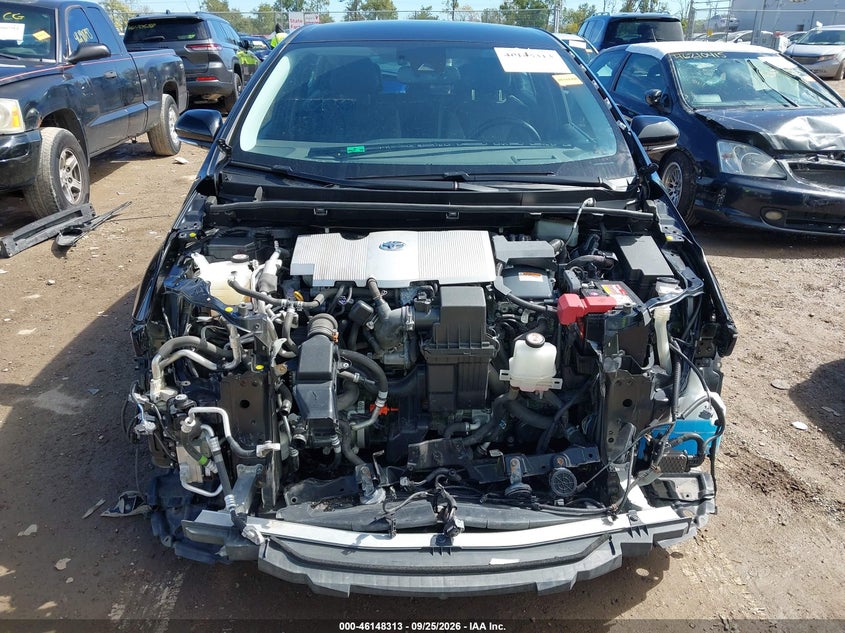 TOYOTA PRIUS PRIME - zdjęcie 13