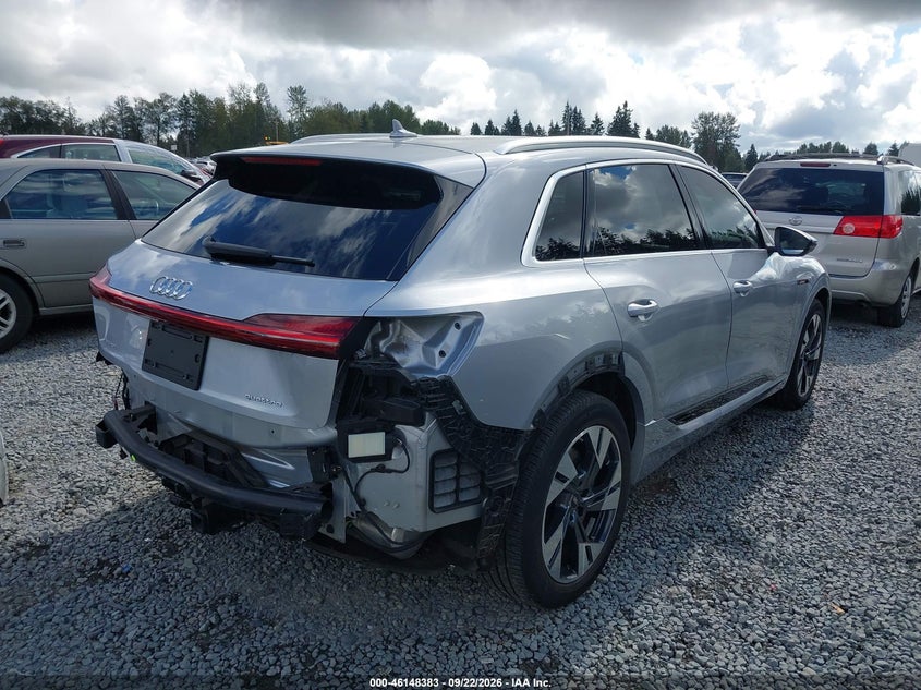 2022 AUDI E-TRON auction photo 4