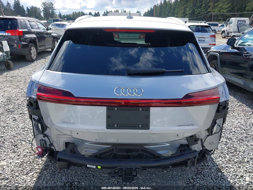 2022 AUDI E-TRON auction photo 6