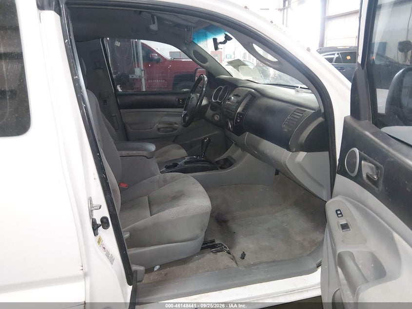 2010 TOYOTA TACOMA auction photo 5