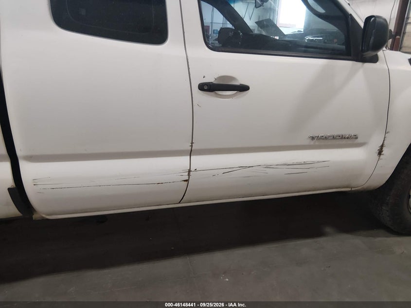 2010 TOYOTA TACOMA auction photo 6