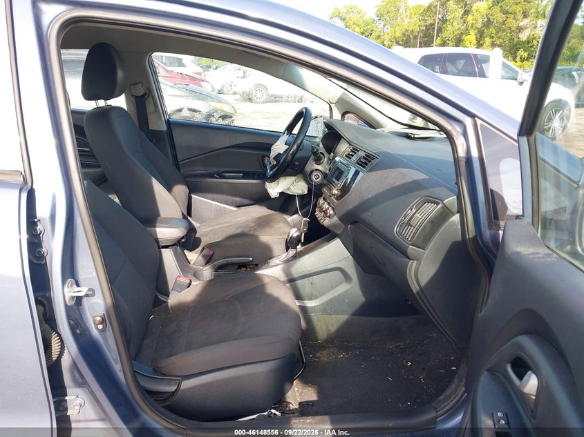 2016 KIA RIO EX · Фото 5