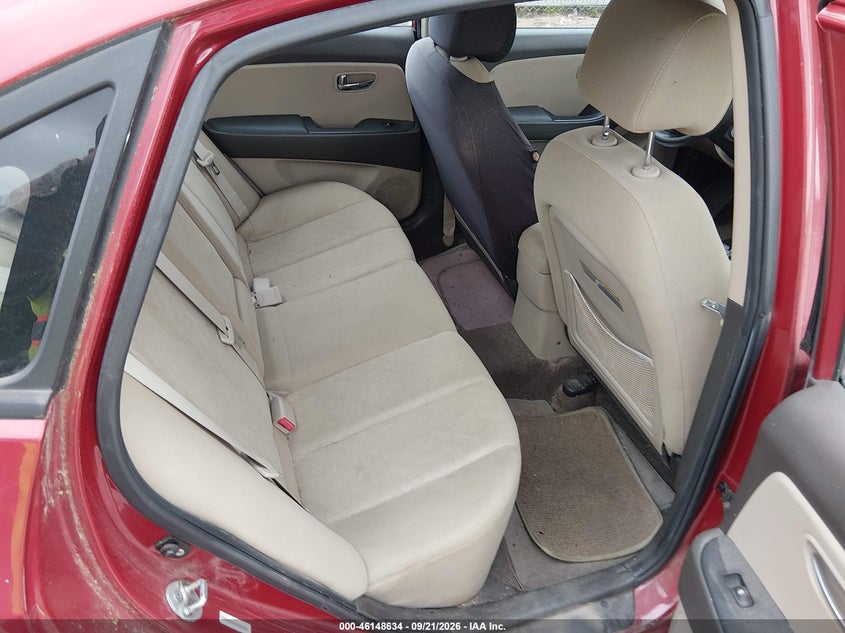 2010 HYUNDAI ELANTRA auction photo 8