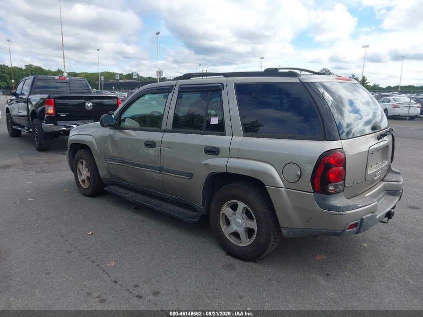 CHEVROLET TRAILBLAZER 2002 VIN 1GNDT13S922457545