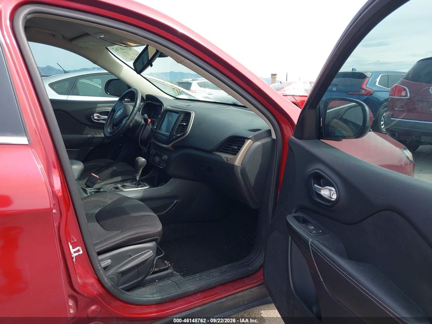 JEEP CHEROKEE 2015 VIN 1C4PJLCB0FW706921