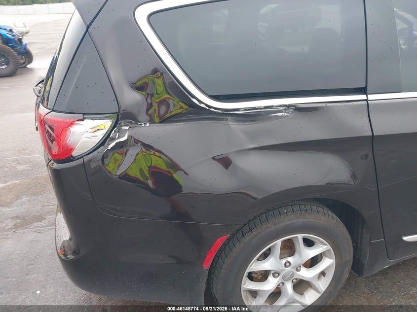 CHRYSLER PACIFICA - zdjęcie 17