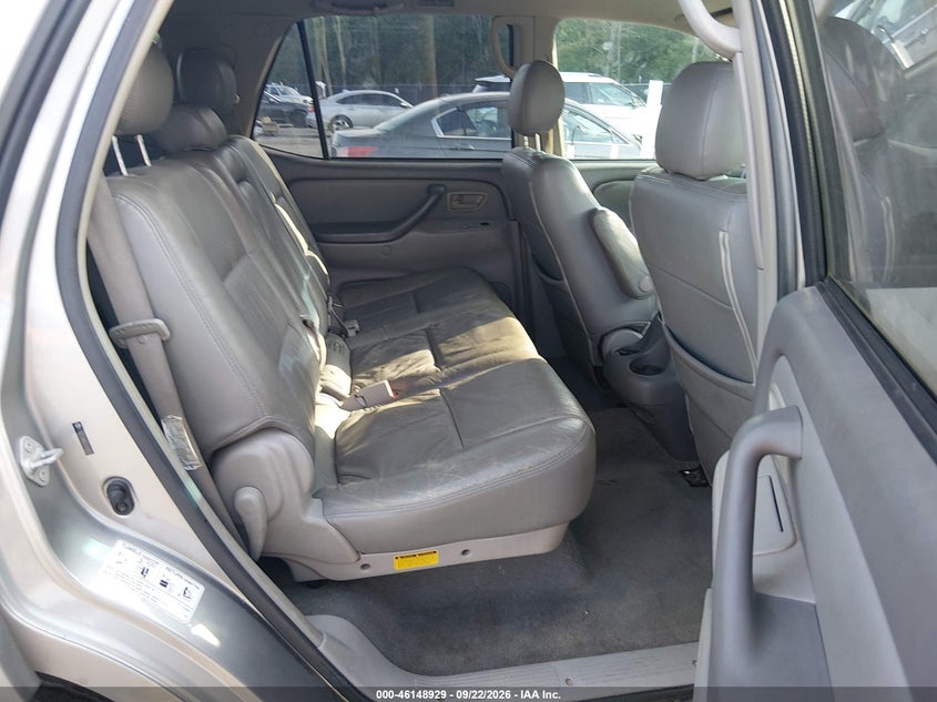 2005 TOYOTA SEQUOIA SR5 V8 · Фото 8
