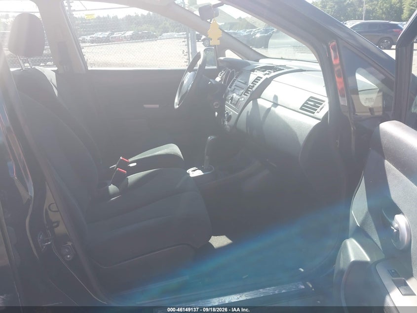 2010 NISSAN VERSA auction photo 5