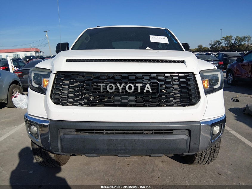 TOYOTA TUNDRA - zdjęcie 12