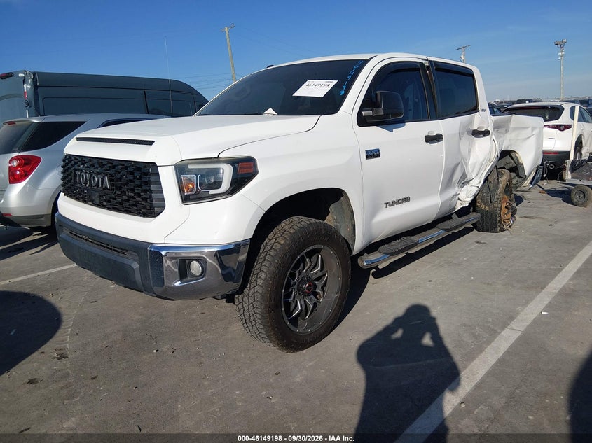 TOYOTA TUNDRA - zdjęcie 2