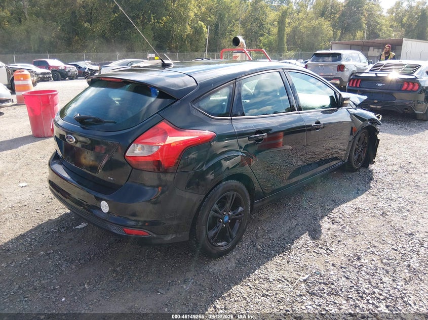 Vin: 1fadp3k26dl103298, lot: 46649022, ford focus se 20134