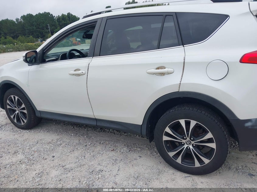 TOYOTA RAV4 - zdjęcie 14