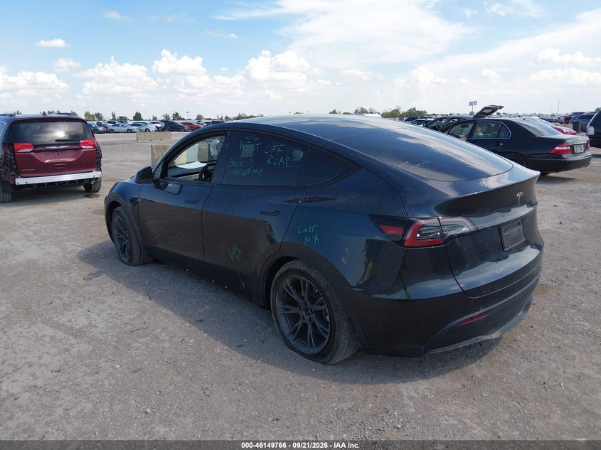 Vin: 7saygded3rf209560, lot: 46649523, tesla model y long range single motor rear-wheel drive/rwd 20243