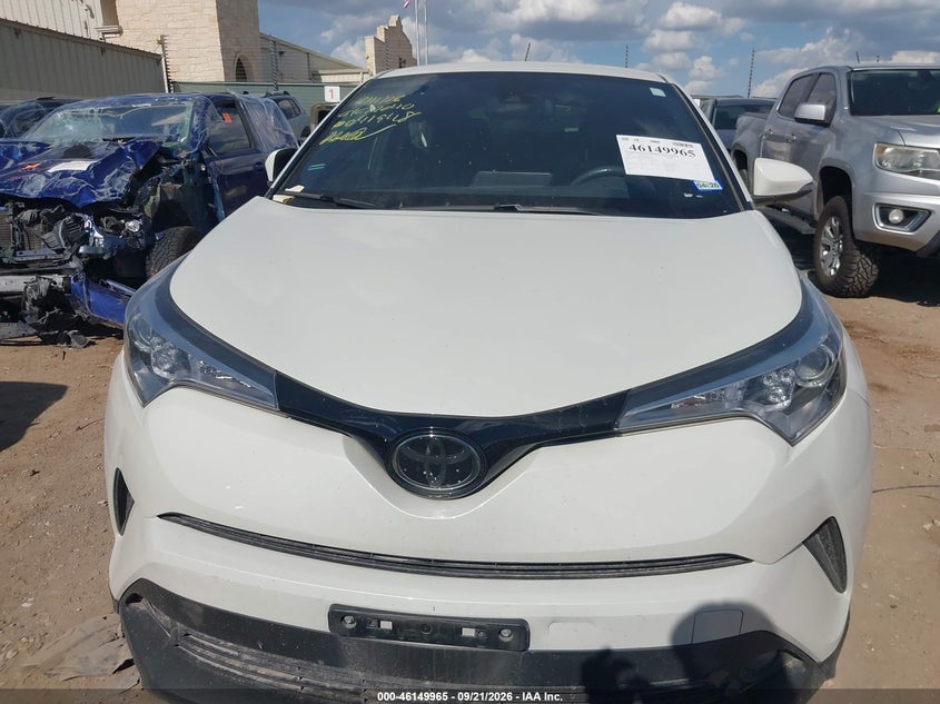 TOYOTA C-HR - zdjęcie 12