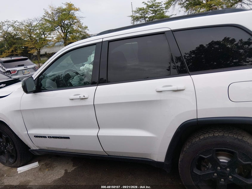 JEEP GRAND CHEROKEE - zdjęcie 14