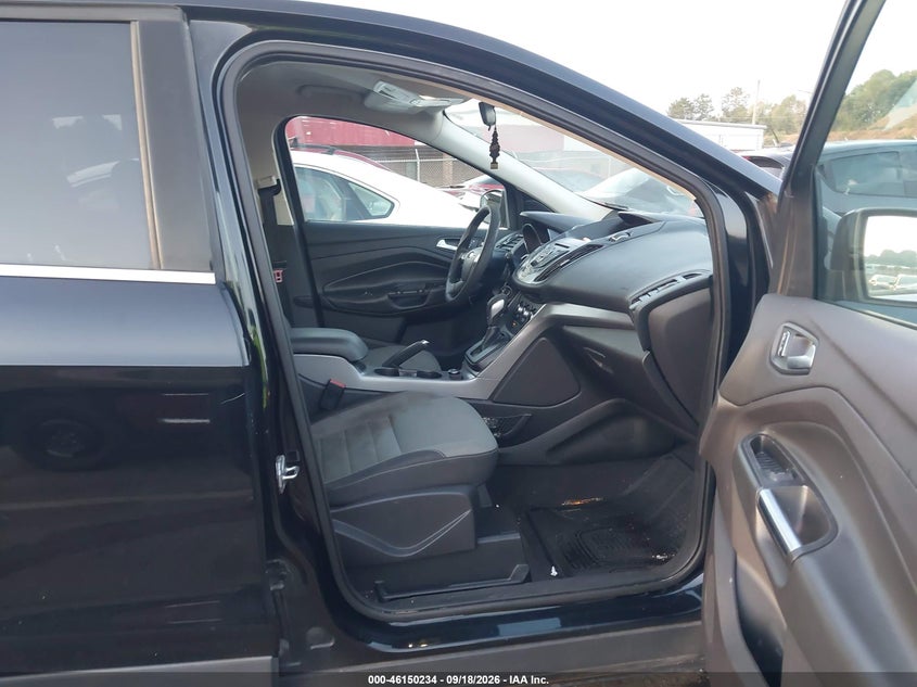 2016 FORD ESCAPE SE · Photo 5