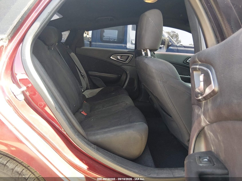 2015 CHRYSLER 200 LIMITED · Фото 8