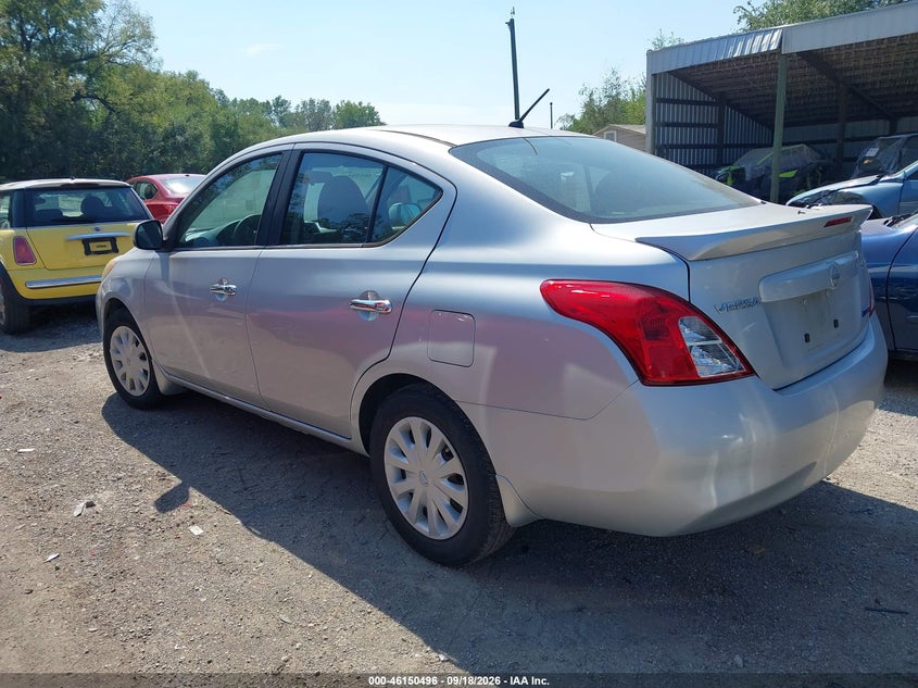 Vin: 3n1cn7ap9dl883451, lot: 46650281, nissan versa 1.6 sv 20133