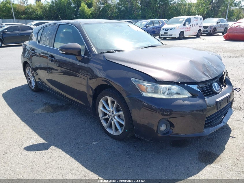 2013 LEXUS CT 200H