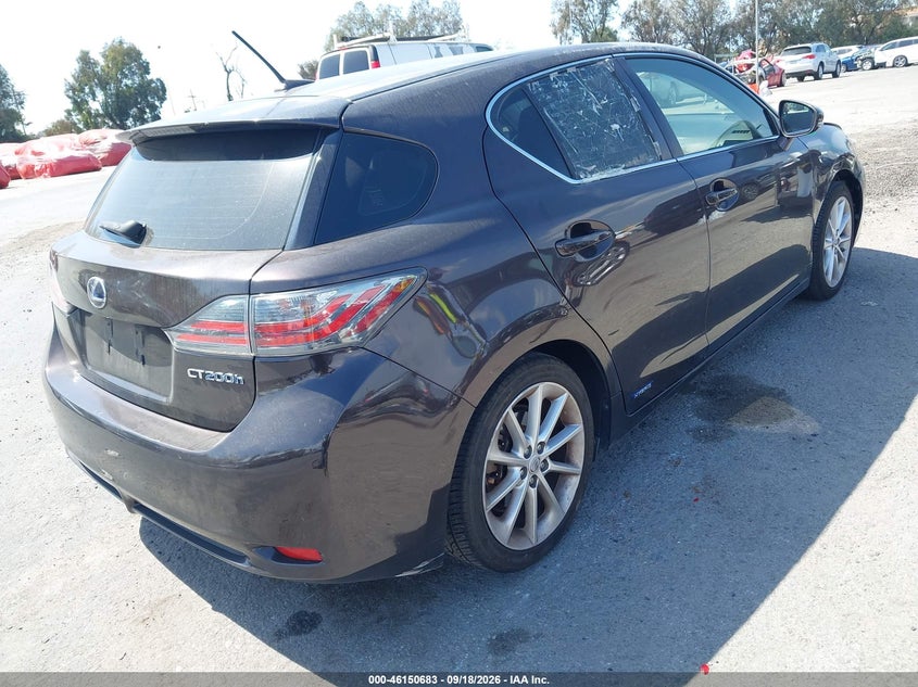2013 LEXUS CT 200H · Фото 4