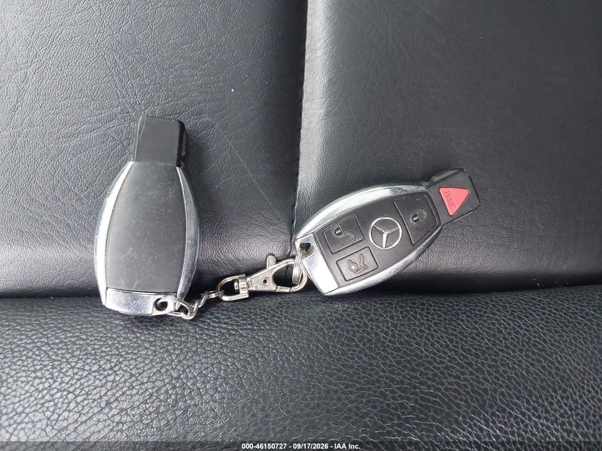 2011 MERCEDES-BENZ E 350 4MATIC · Фото 11