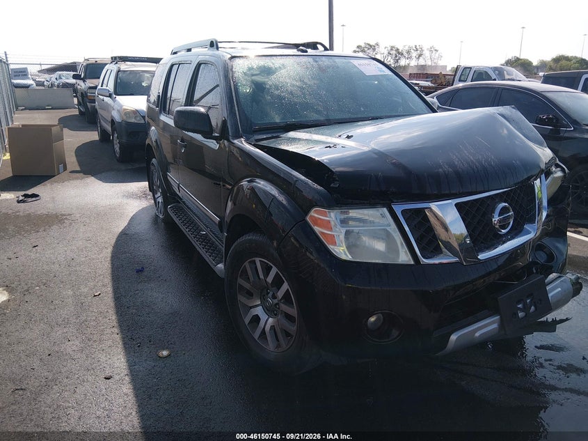 2012 NISSAN PATHFINDER LE