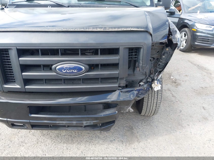 2010 FORD E-350 SUPER DUTY XL/XLT · Фото 18