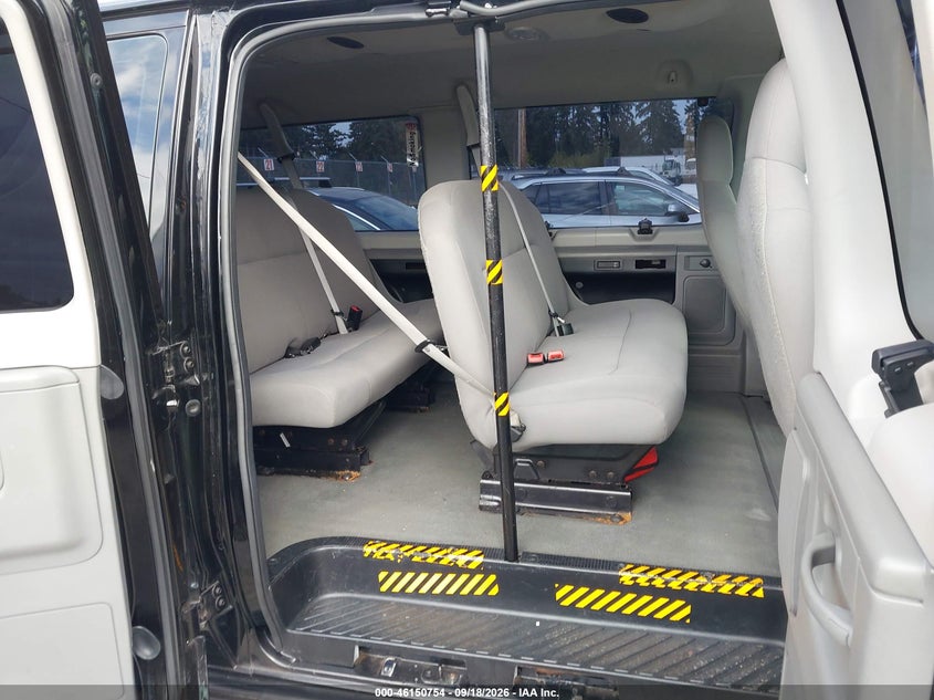 2010 FORD E-350 SUPER DUTY XL/XLT · Фото 8