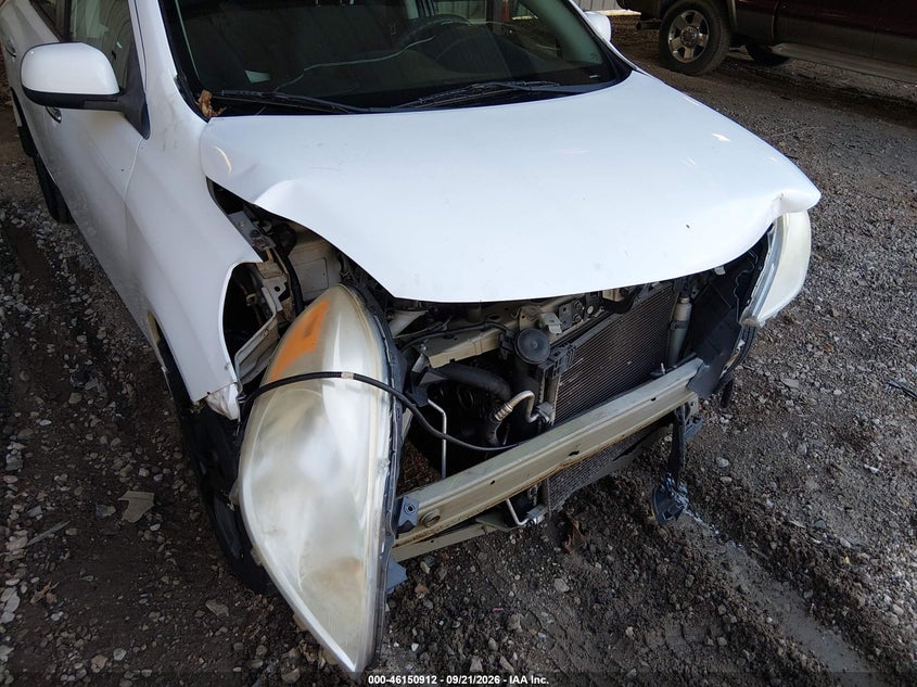 2013 NISSAN VERSA auction photo 6