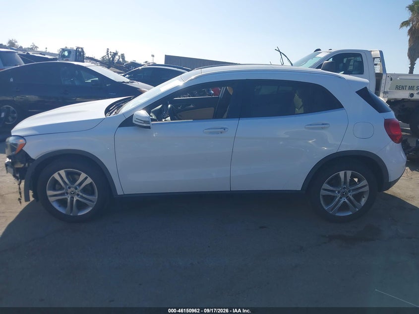 2018 MERCEDES-BENZ GLA 250 · Фото 15
