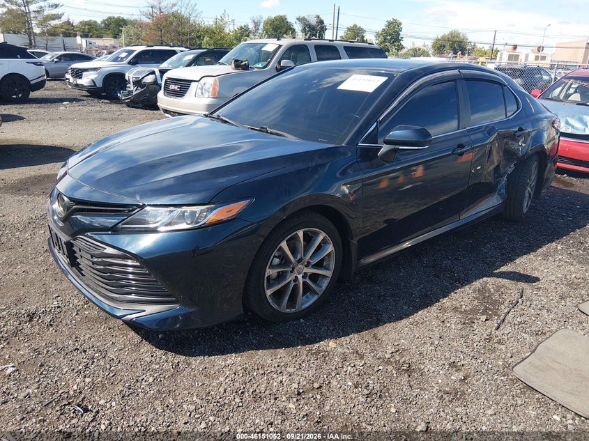 2019 Toyota Camry Le, Left Side, IAAI, VIN 4T1B11HK8KU282509 — photo 2