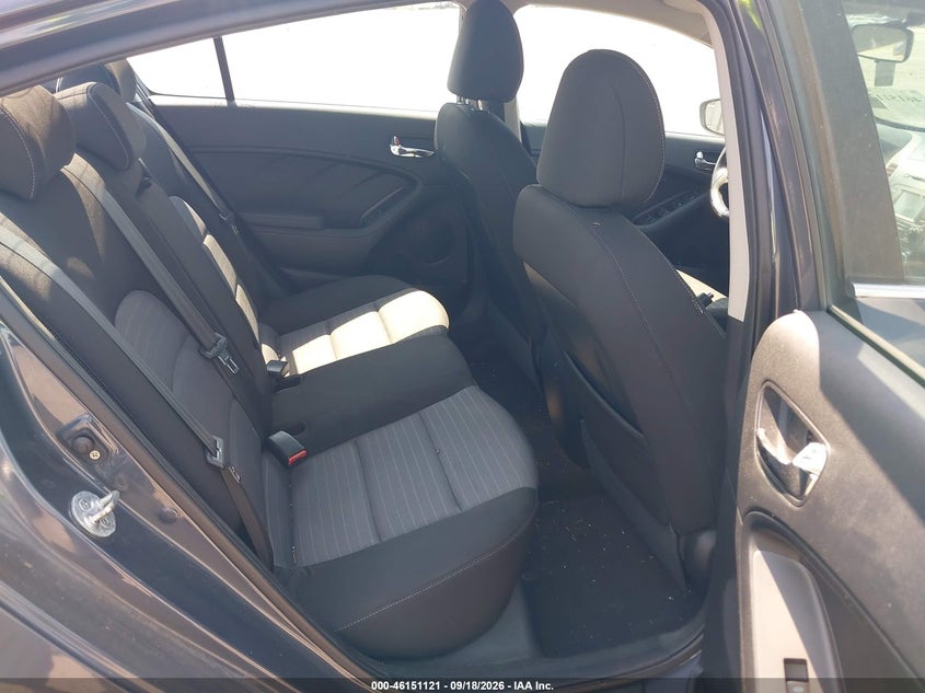 2015 KIA FORTE auction photo 8