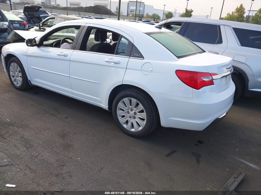 Vin: 1c3bc4fb5bn563958, lot: 46650933, chrysler 200 lx 20113