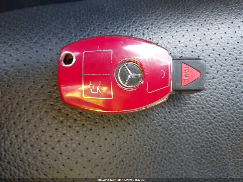 MERCEDES-BENZ C 300 2012 VIN WDDGF8BB5CA615187