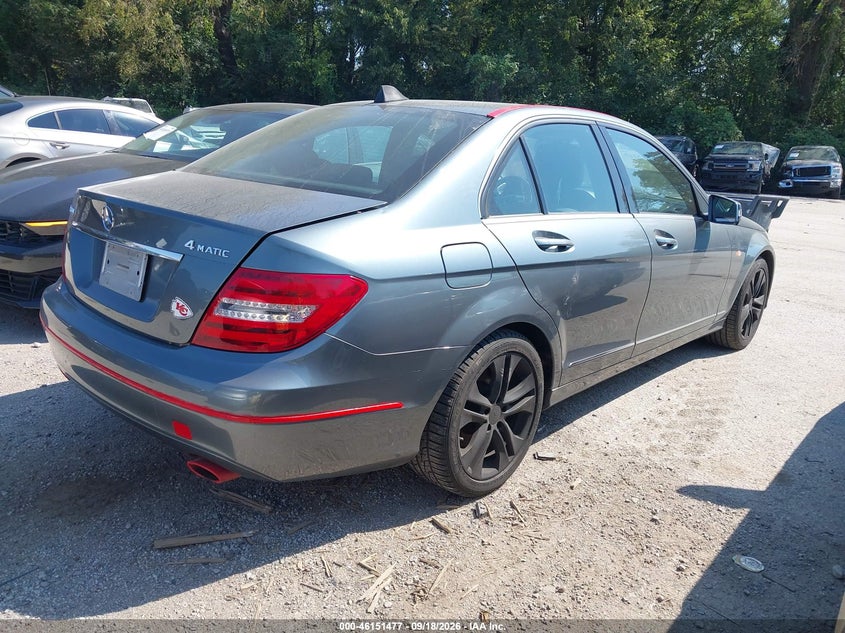 MERCEDES-BENZ C 300 2012 VIN WDDGF8BB5CA615187