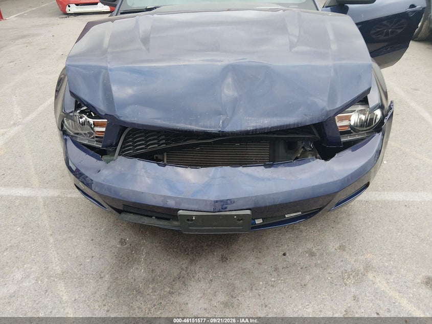 2010 FORD MUSTANG auction photo 6