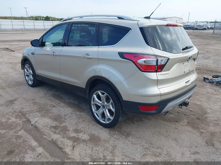 Vin: 1fmcu9j9xhua81771, lot: 46651366, ford escape titanium 20173