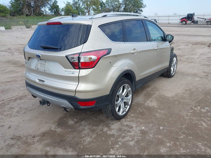 Vin: 1fmcu9j9xhua81771, lot: 46651366, ford escape titanium 20174