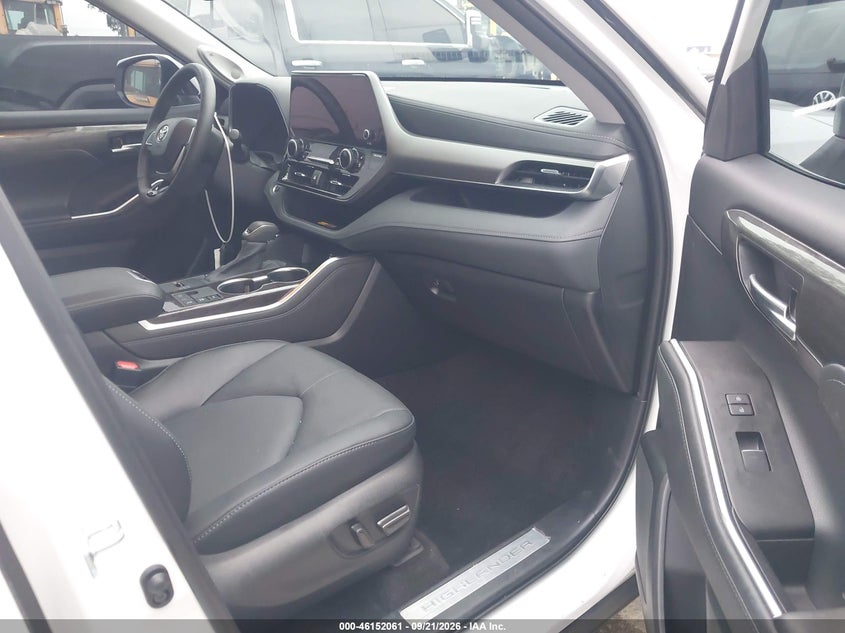 TOYOTA HIGHLANDER - zdjęcie 5