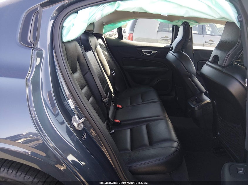 2024 VOLVO S60 B5 PLUS DARK THEME · Фото 8