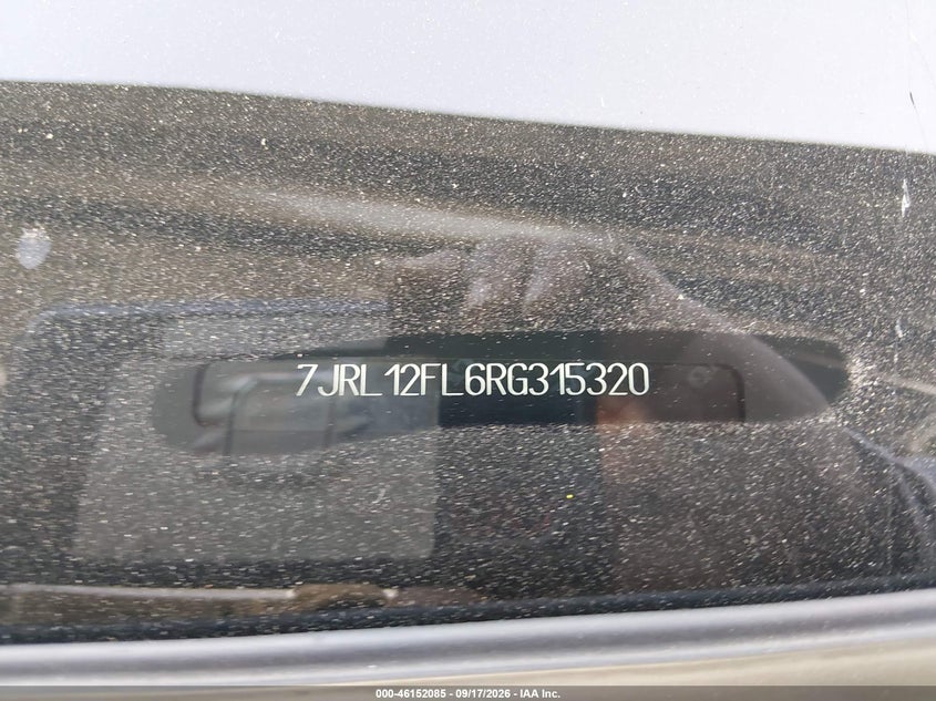 2024 VOLVO S60 B5 PLUS DARK THEME · Фото 9