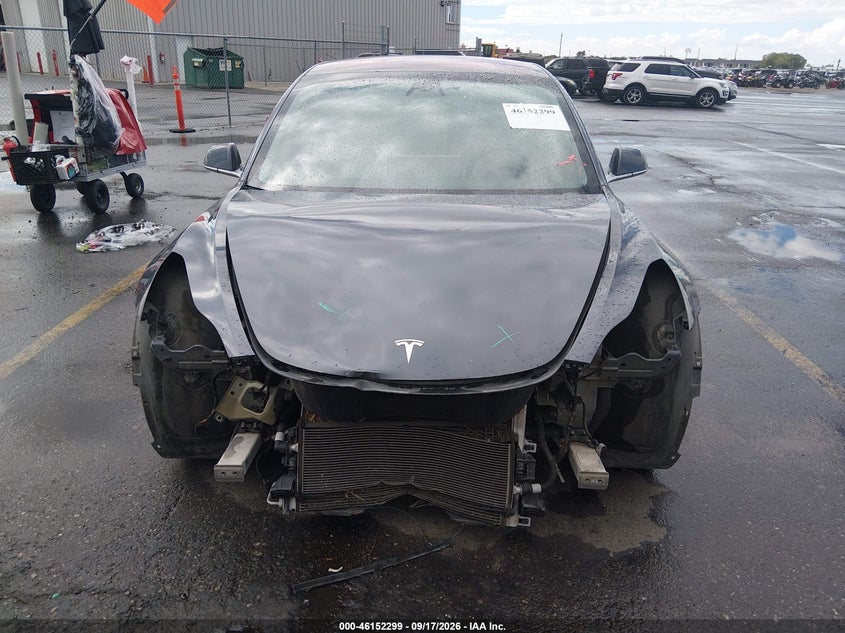 TESLA MODEL 3 - zdjęcie 12